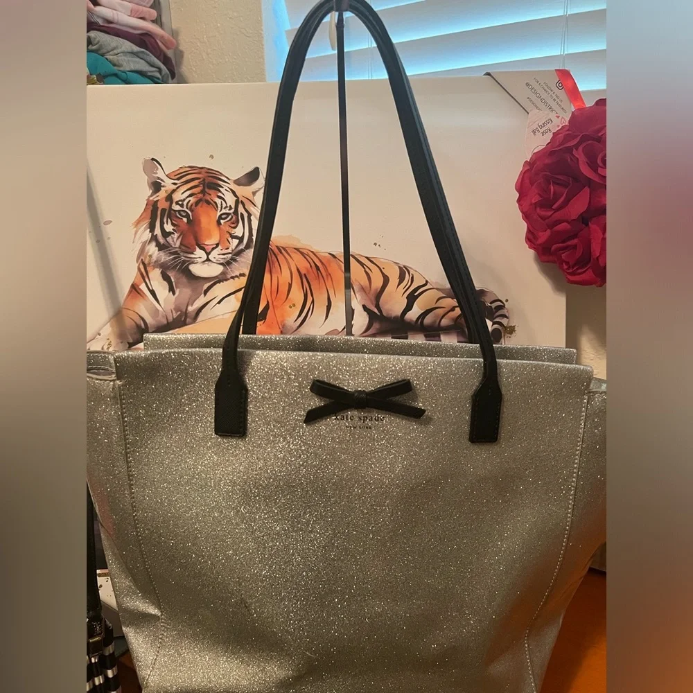 COPY - VGUC Kate Spade Mavis Street Taden Silver Glitter Tote